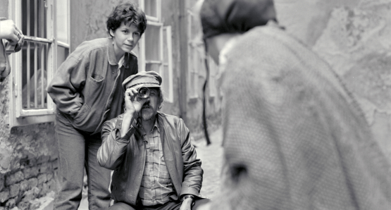 Director Ildikó Enyedi sets up a shot with her cinematographer Tibor Máthé on MY TWENTIETH CENTURY.