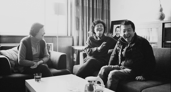 Zhang Ruiying (mother), Zhang Hong (sister) and Jia Zhangke
